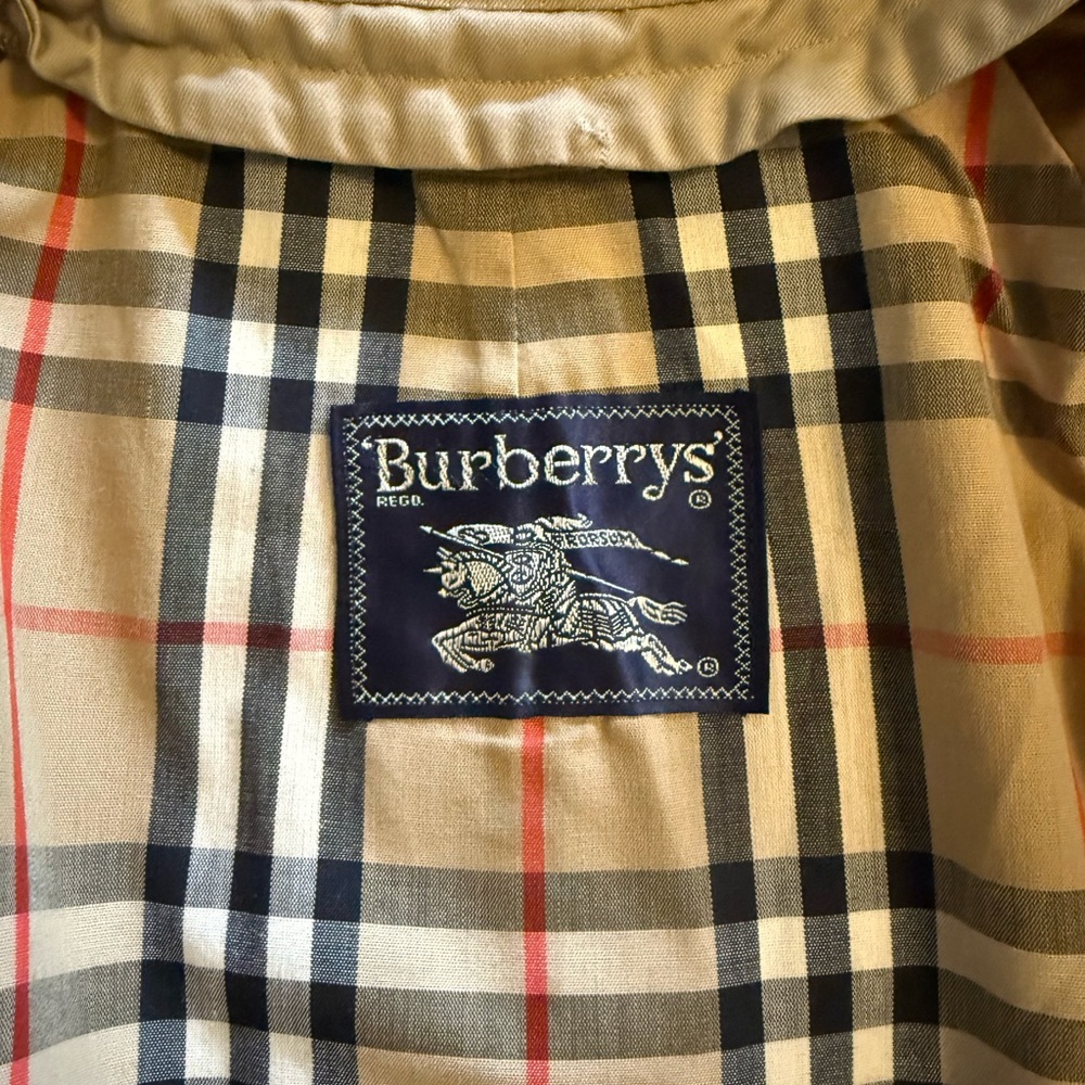 Burberry Trench Coat with removable Wool Liner Classic Excellent condition